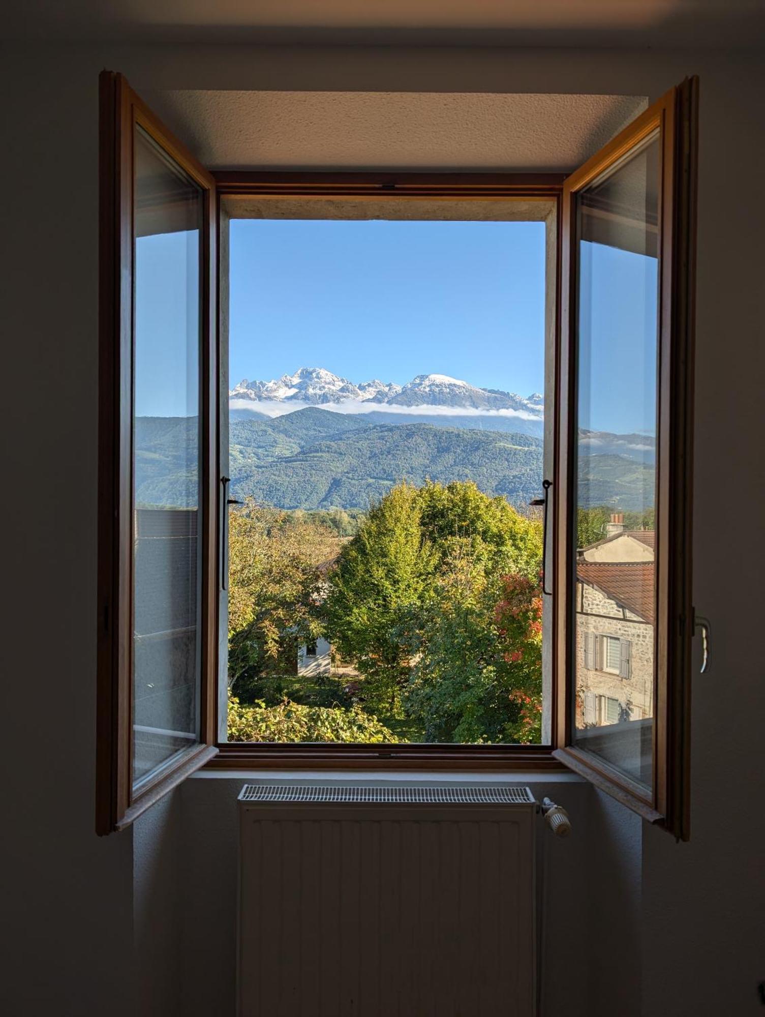 Appart 65M2 Avec 2 Chambres Dans Ferme Renovee - Parking Gratuit - Grande Vue Montagnes Montbonnot-Saint-Martin Esterno foto