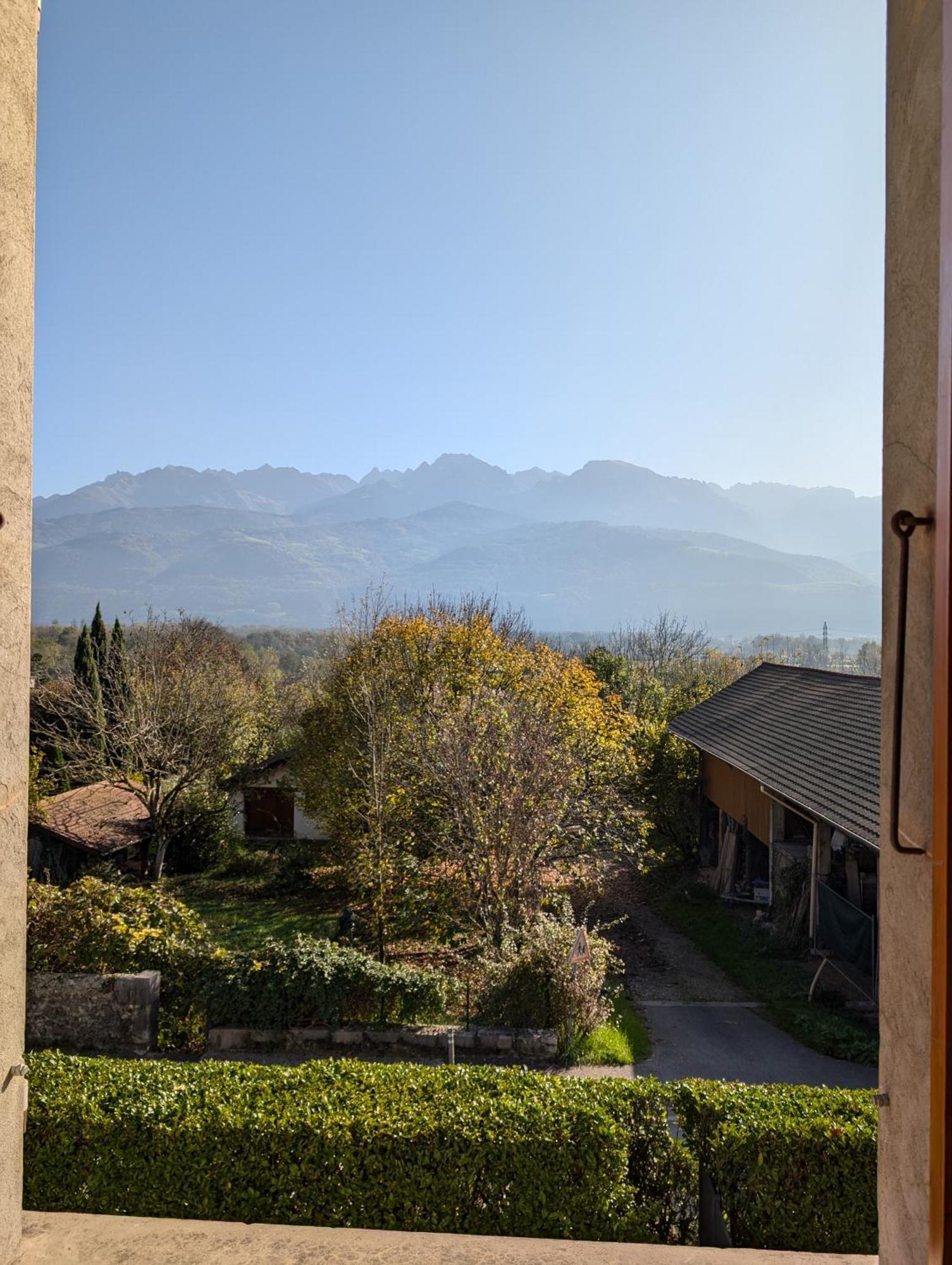 Appart 65M2 Avec 2 Chambres Dans Ferme Renovee - Parking Gratuit - Grande Vue Montagnes Montbonnot-Saint-Martin Esterno foto
