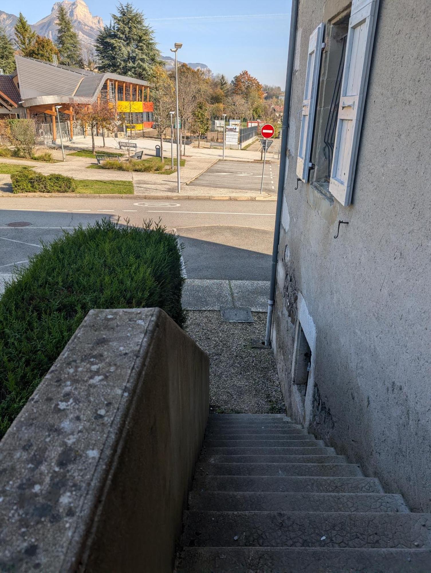 Appart 65M2 Avec 2 Chambres Dans Ferme Renovee - Parking Gratuit - Grande Vue Montagnes Montbonnot-Saint-Martin Esterno foto